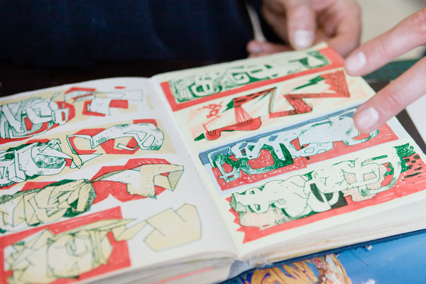 1_erosie-blackbook-02_grande