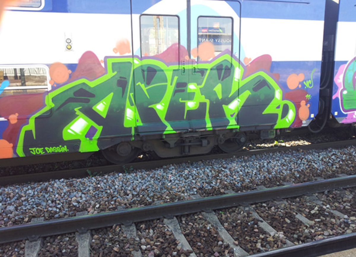 Aper_Spraydaily_Graffiti_01